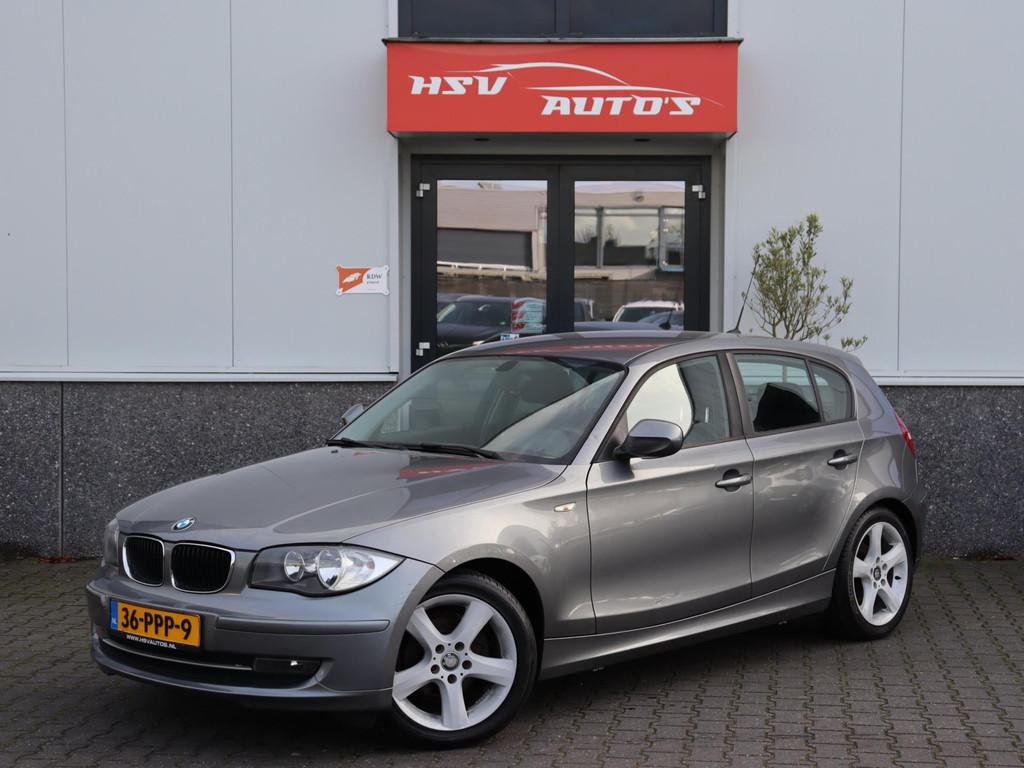 BMW 1-serie 116i Business Line Sport airco LM 4-deurs, Auto's, BMW, 1-Serie, Euro 5, Achterwielaandrijving, 4 stoelen