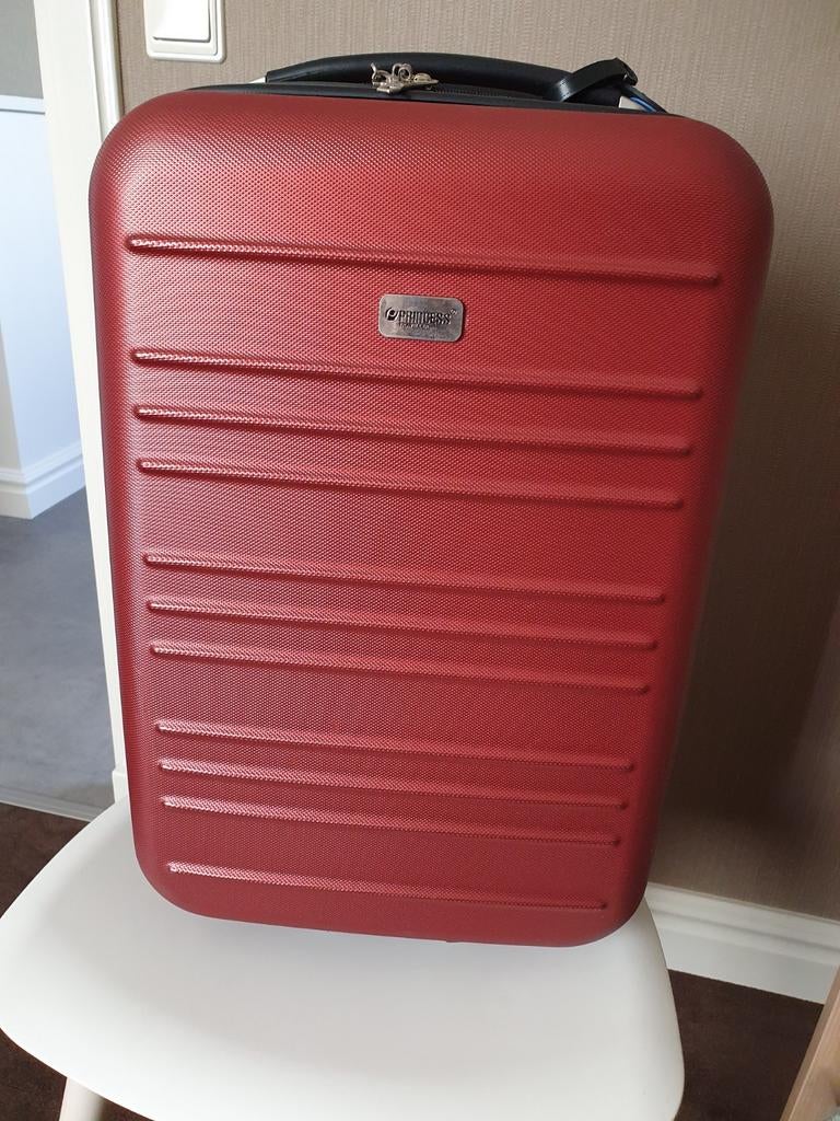 Handbagage koffer, Sieraden, Tassen en Uiterlijk, Koffers, 50 tot 60 cm, Hard kunststof, Ophalen of Verzenden, Zo goed als nieuw