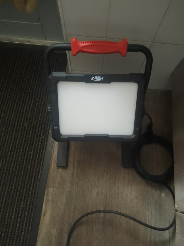 Kelfort bouwlamp LED, Ophalen, Zo goed als nieuw, 500 watt of meer, Lamp met armatuur