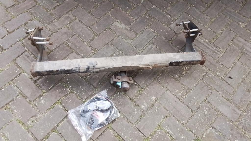 TREKHAAK GFEBR MERCEDES VITO EN VIANO 2003 TOT 2014, Auto-onderdelen, Ophalen of Verzenden, Gebruikt, Mercedes-Benz