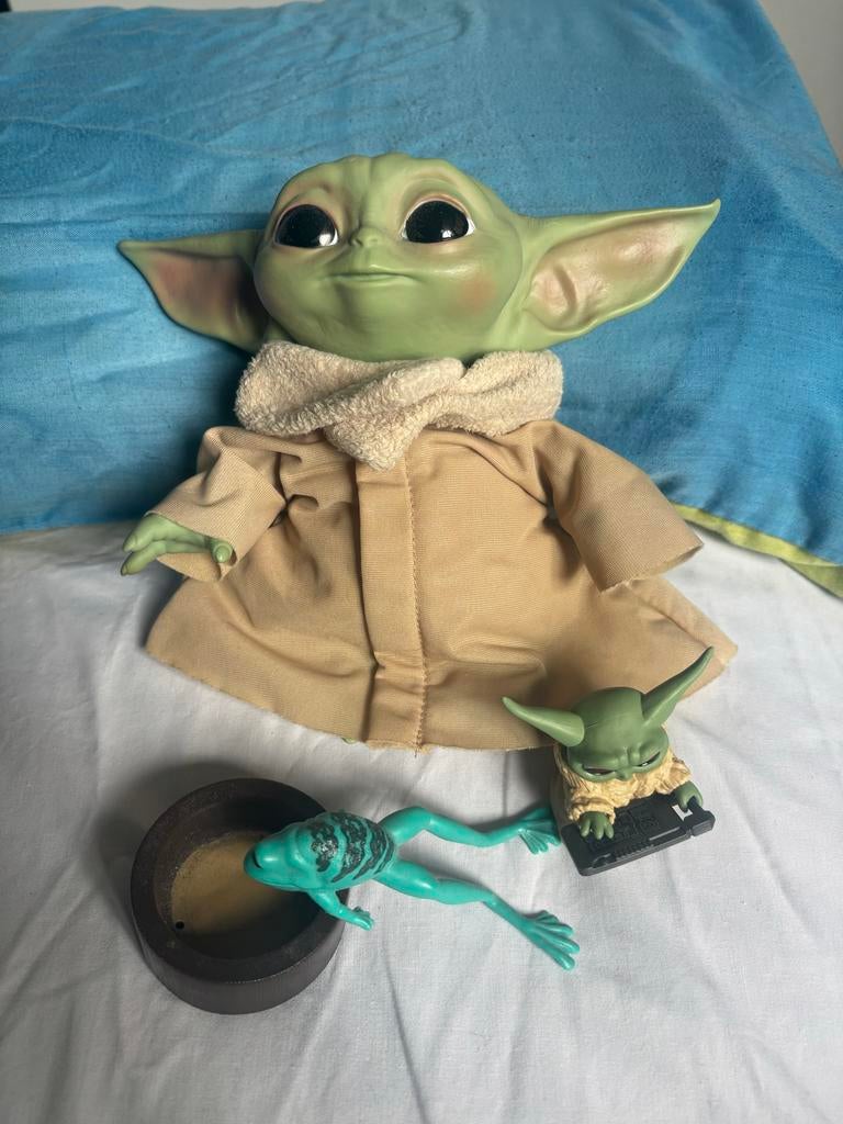 Baby Yoda met geluid (batterijen leeg), Ophalen of Verzenden, Gebruikt, Jongen of Meisje