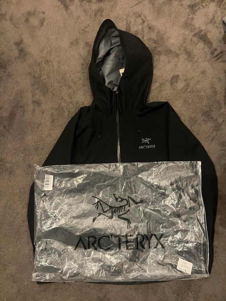 Nieuwe Arc'teryx Gore-Tex Jas - Waterdicht & Ademend, Ophalen of Verzenden, Nieuw, Maat 52/54 (L), Zwart