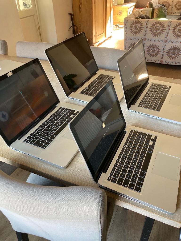 MacBook pro's 17", 2 x 15", 1x 13" 2010-2012, Computers en Software, Apple Macbooks, Gebruikt, 256 GB, 2 tot 3 Ghz, Qwerty