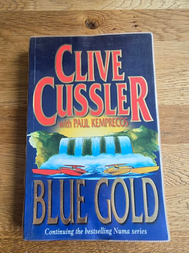 Clive Cussler - Blue Gold (Hardcover), Boeken, Avontuur en Actie, Gelezen, Ophalen