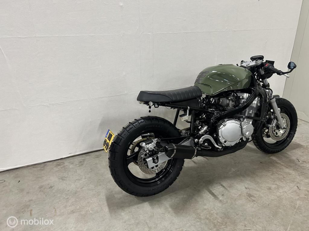 Suzuki GSX 600 F - foto 3