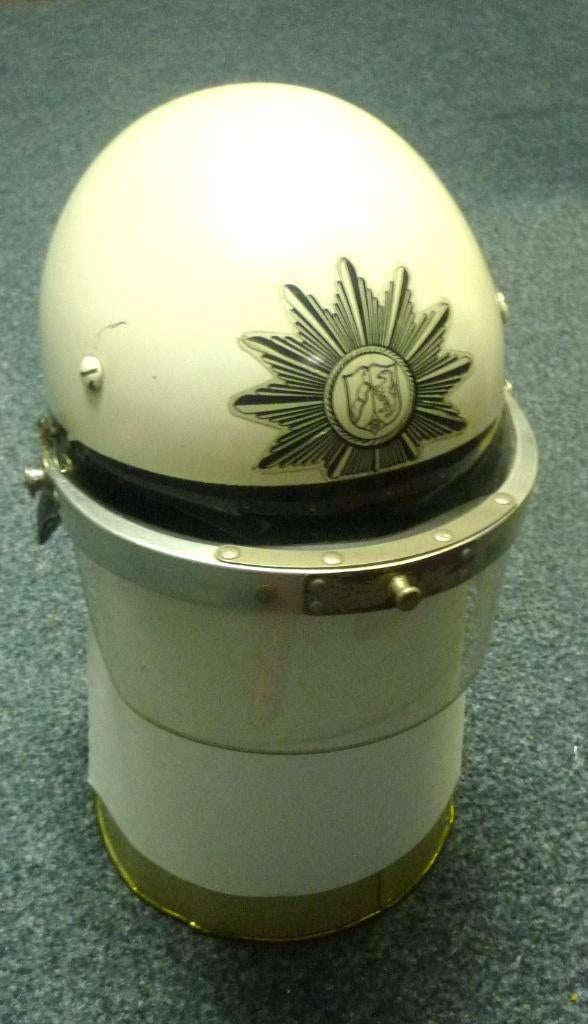 Oude ME Helm Polizei Rijnland-Palts - Nordrijn Westfalen., Verzamelen, Ophalen of Verzenden, Overige soorten, Duitsland, Helm of Baret