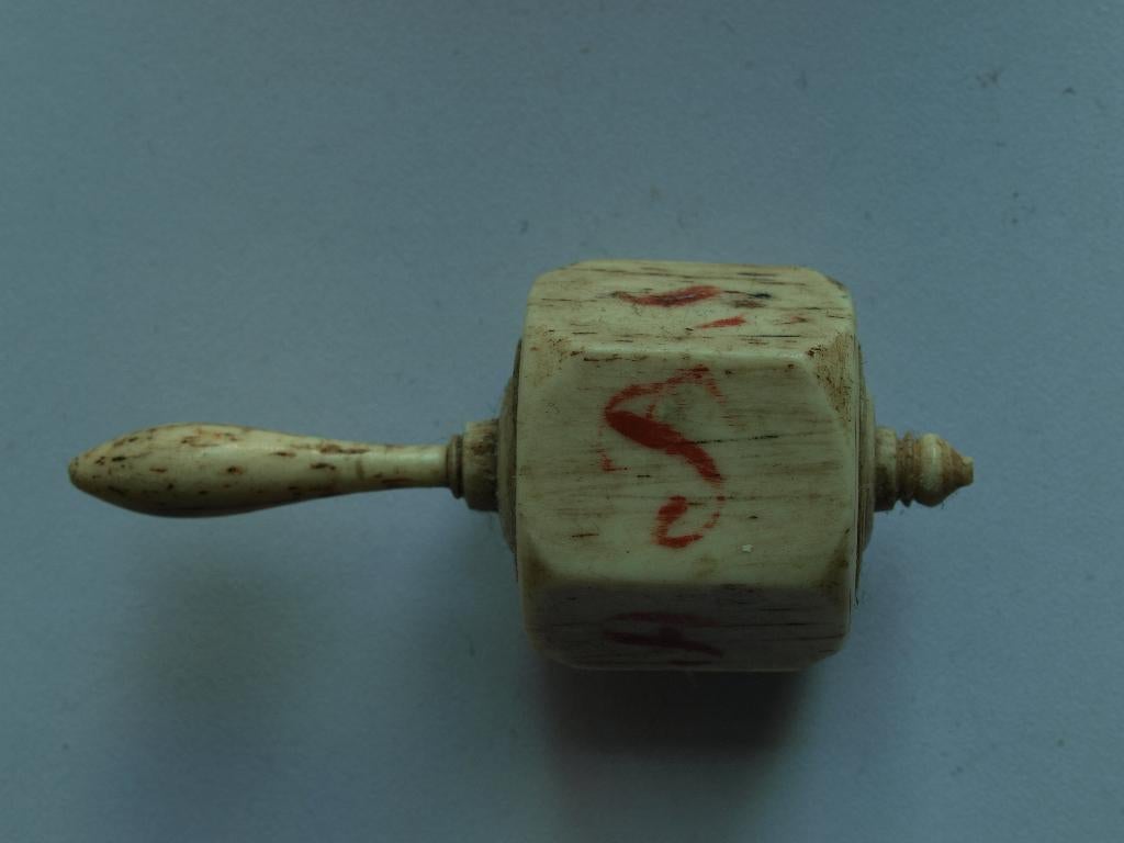 dobbelsteen van been, Ophalen of Verzenden