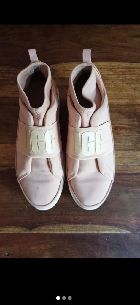 Ugg Dames Sneaker Maat 38 Oud Roze, Ophalen of Verzenden, Sneakers of Gympen, Roze, Gedragen