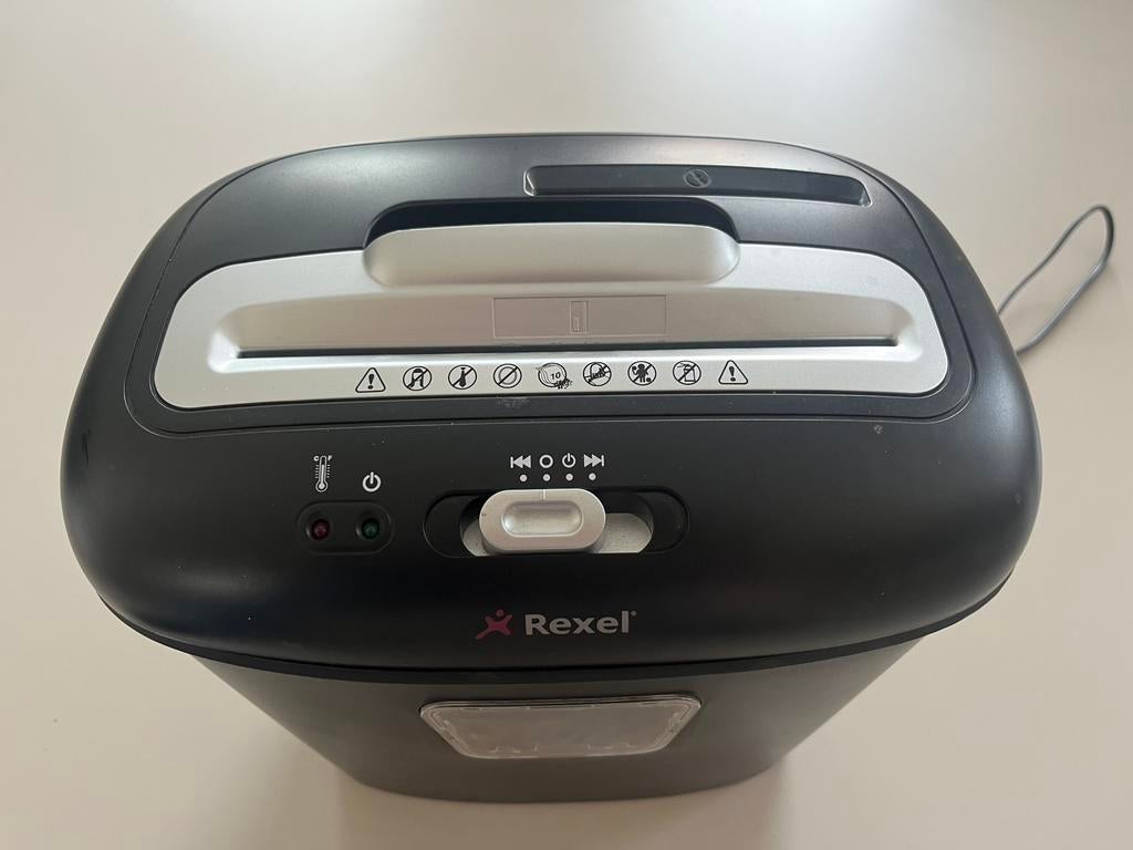 Papierversnipperaar, weinig gebruikt, Ophalen, Zo goed als nieuw