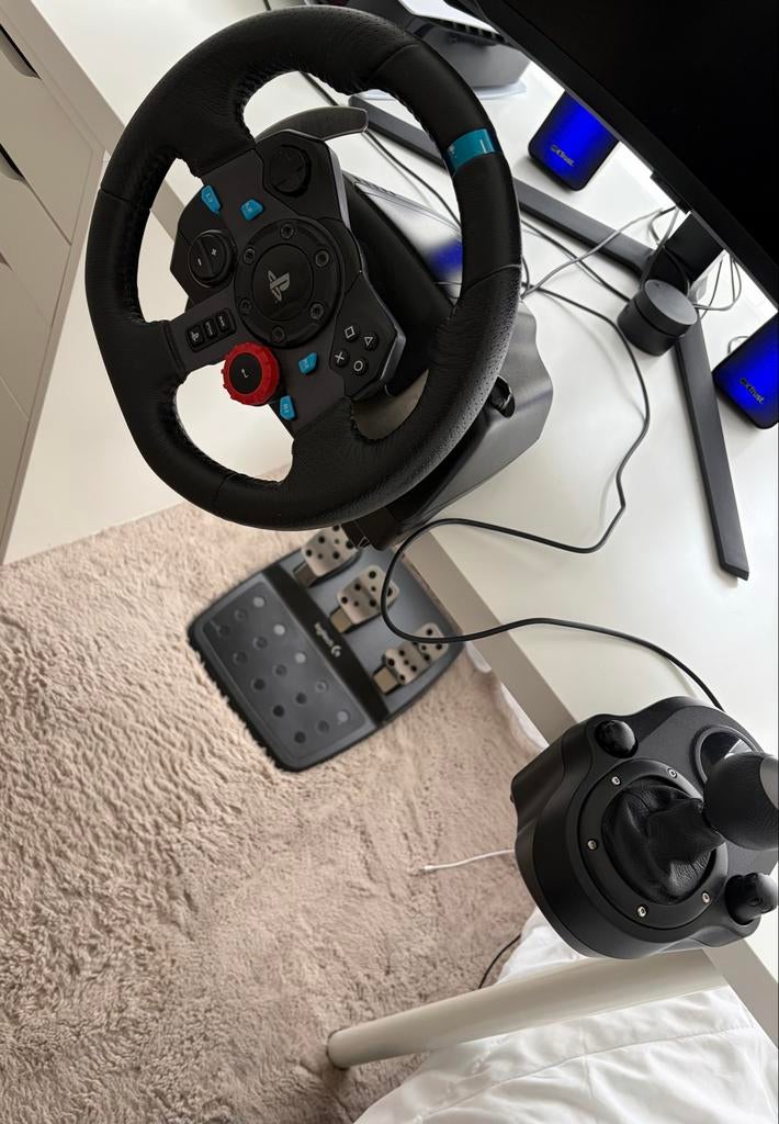Logitech G29 Driving Force Racing Wheel (PS4/PS5/PC), Spelcomputers en Games, Spelcomputers | Sony PlayStation Consoles | Accessoires