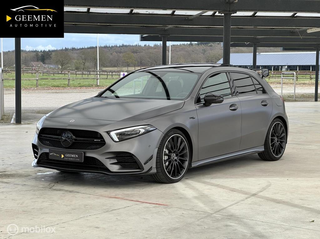 Mercedes A-klasse AMG 35 4MATIC Premium Plus AKRA/KUIP/MAGNO, Auto's, Automaat, 4 cilinders, Vierwielaandrijving, Zilver of Grijs