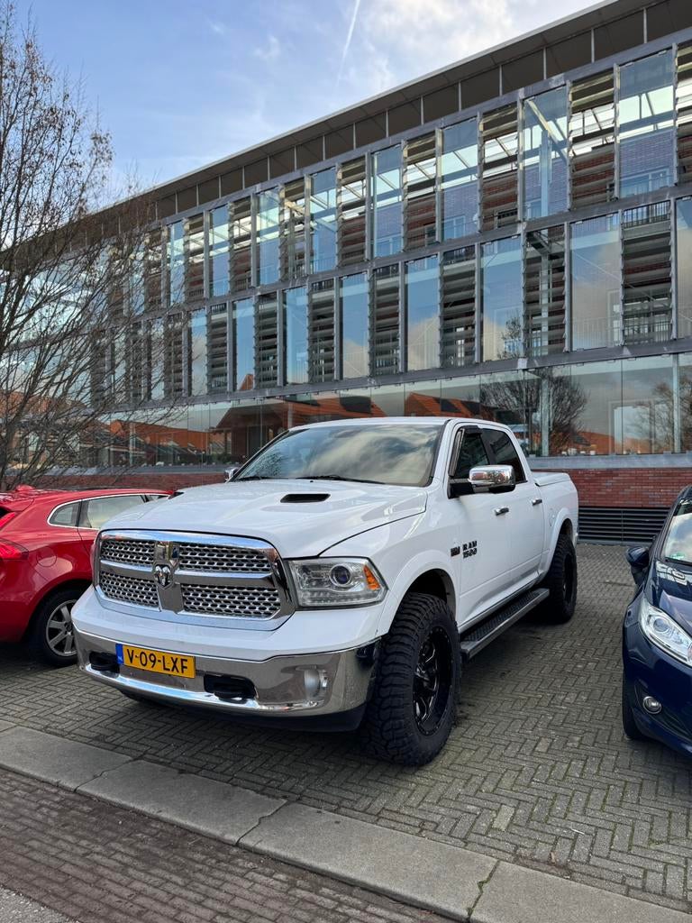 Dodge Ram 1500 5,7 HEMI Wit, 5654 cc, Wit, Leder, Vierwielaandrijving