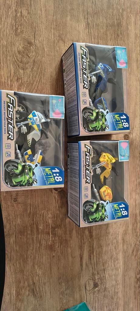 Set van 3 Nieuw in Doos ps 5 euro  heb er 40. 100 voor alles, Ophalen of Verzenden, Nieuw