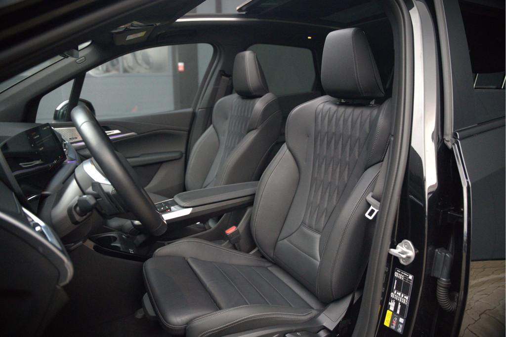 BMW 2 Serie Active Tourer M Sport 225e xDrive | Panoramadak, Auto's, Automaat, 1800 kg, Gebruikt, Zwart