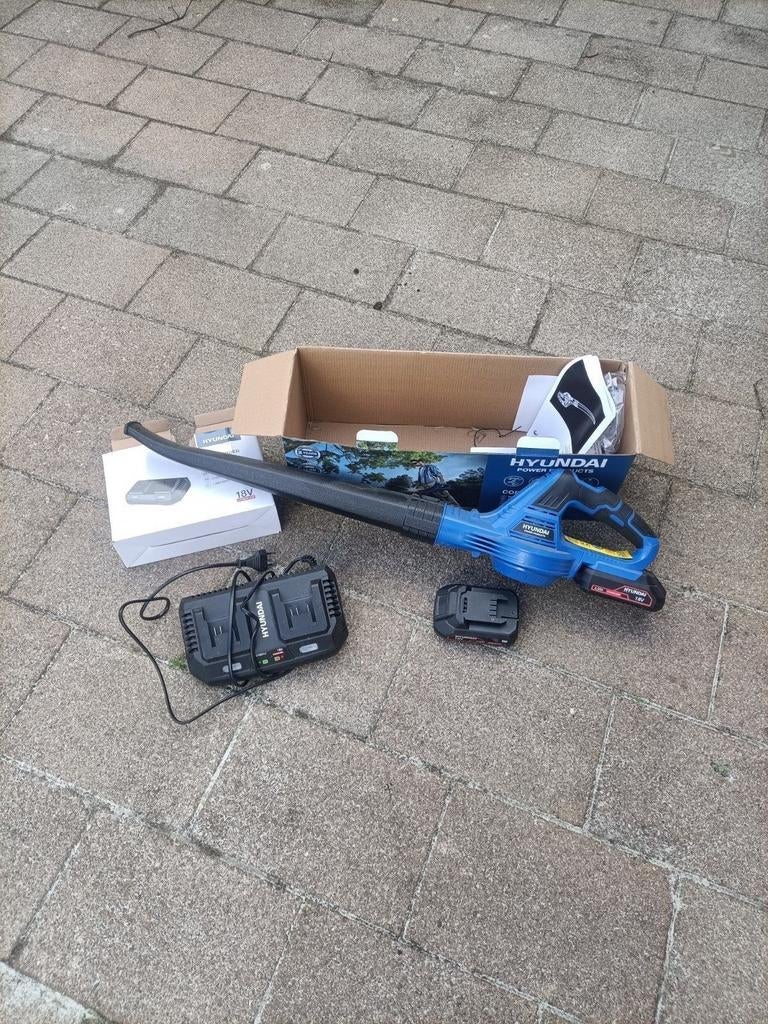 Hyundai bladblazer met twee accu's en snellader, Tuin en Terras, Ophalen of Verzenden