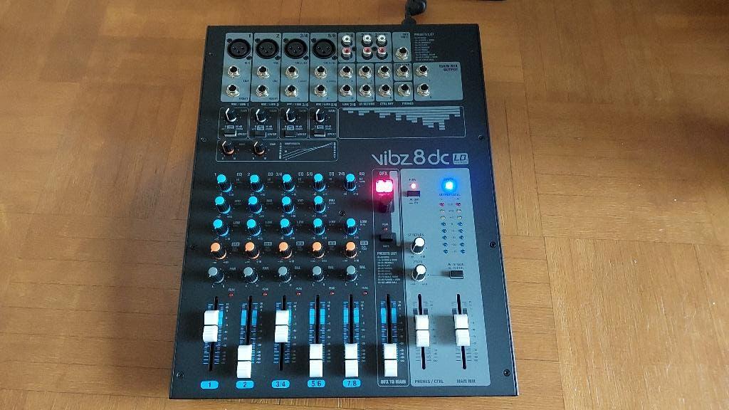 LDSystems VIBZ 8DC 8 kanaals mengpaneel, effecten compressor, Ophalen of Verzenden, Zo goed als nieuw, 5 tot 10 kanalen, Microfooningang