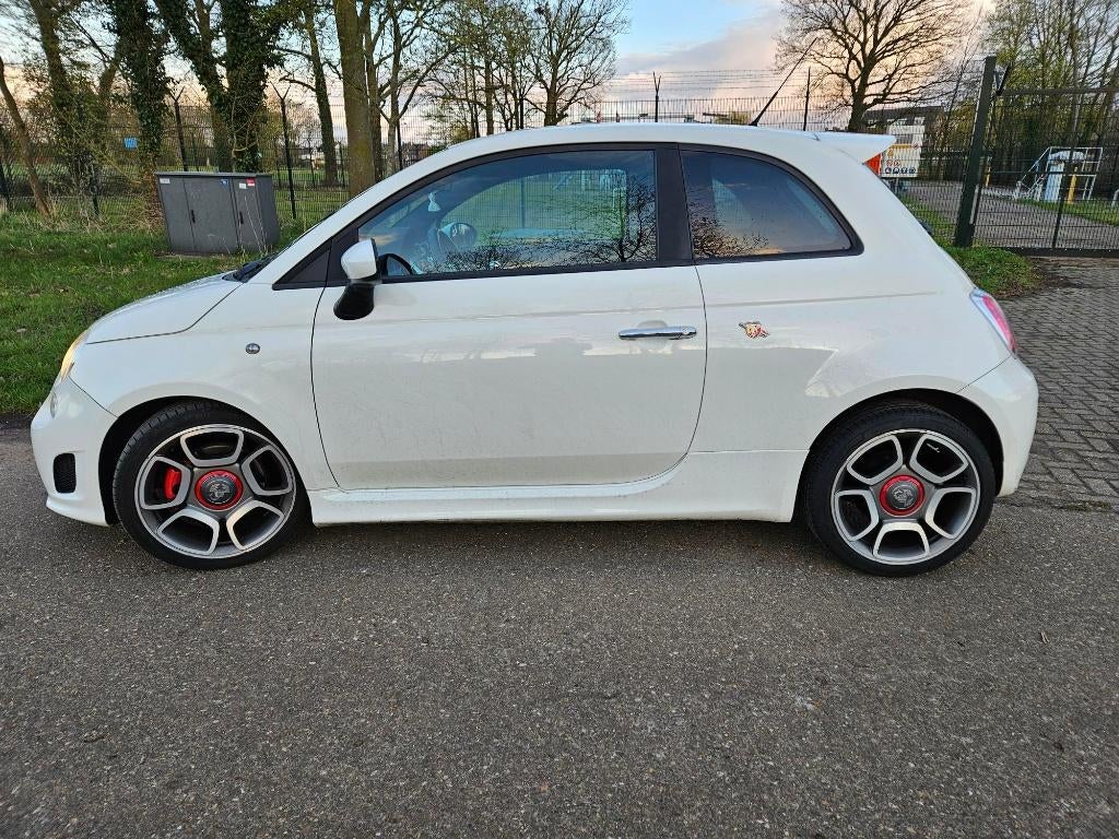 Fiat 500 1.4 Abarth C 2009 Wit, Voorwielaandrijving, 40 €/maand, Zwart, 4 cilinders