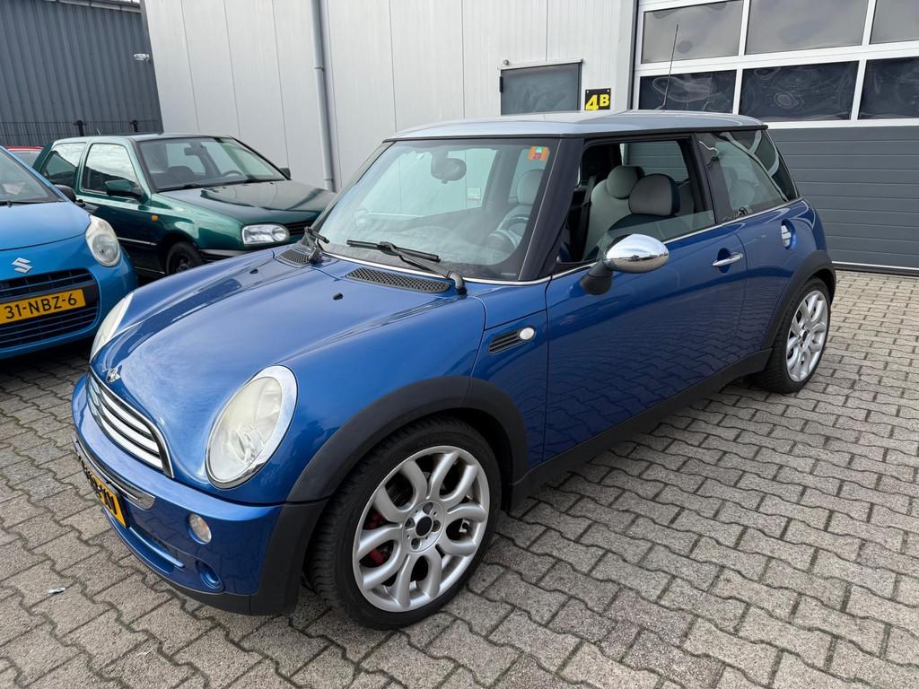 Mini Cooper 1.6 Checkmate 2006 Airco Leder Stoelverwarming, Voorwielaandrijving, Gebruikt, 4 cilinders, Leder