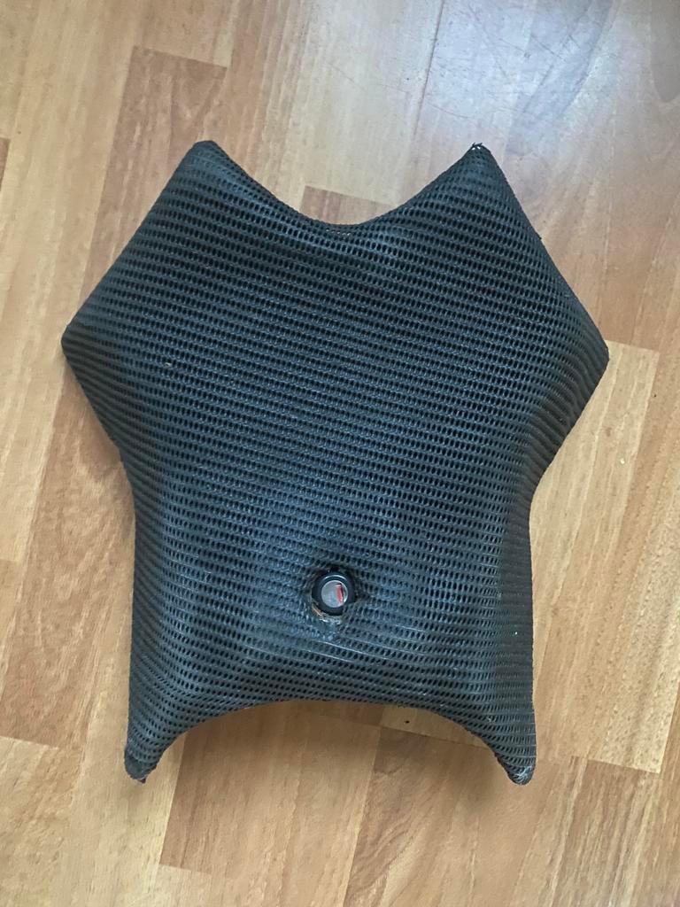 Zadel Derbi GPR/Aprilia RS, Ophalen