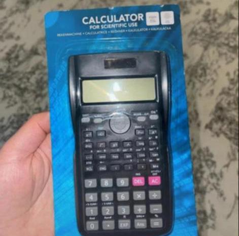 Nieuwe rekenmachine, Ophalen of Verzenden, Zo goed als nieuw