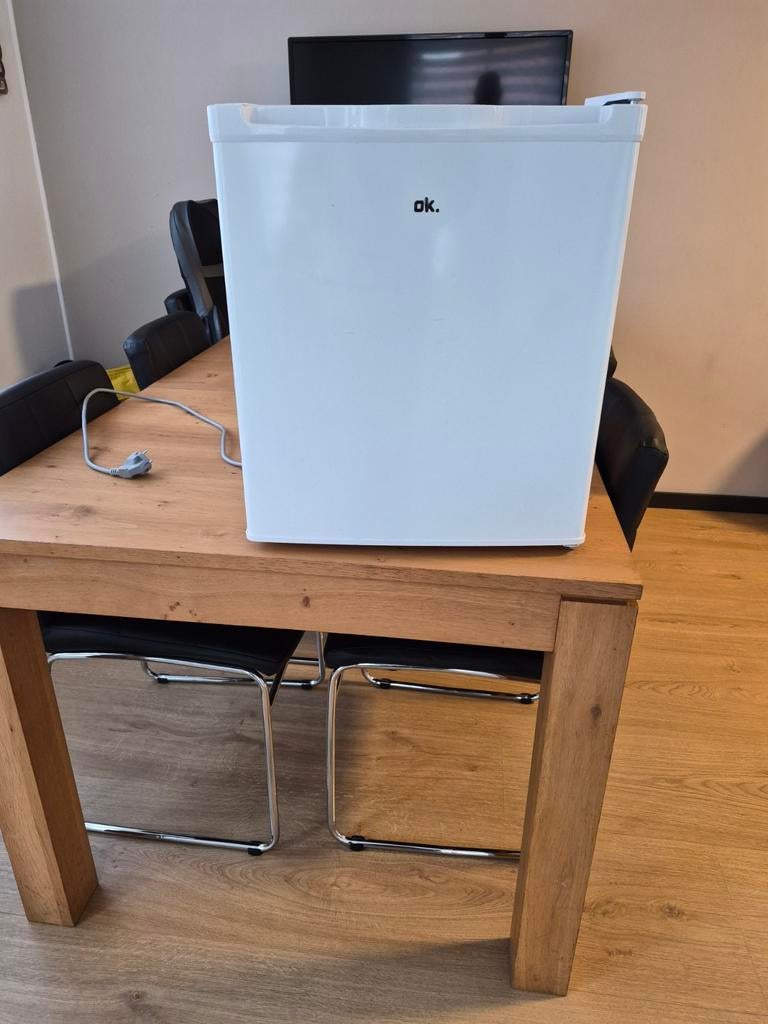 Camping koelkastje tekoop, Witgoed en Apparatuur, Ophalen, Minder dan 85 cm, Met vriesvak, Minder dan 75 liter