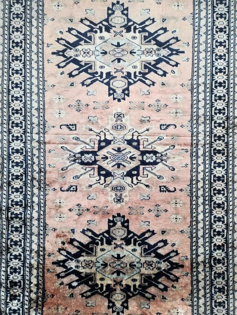 Handmade Persian Merino wool Karachi tapijt blue 125x185cm, 100 tot 150 cm, Vintage, Perzisch, Bohemien, Ophalen of Verzenden