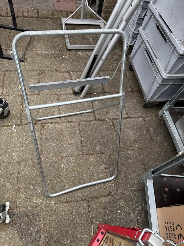 Metalen houder voor papierrol, Ophalen of Verzenden, Gebruikt