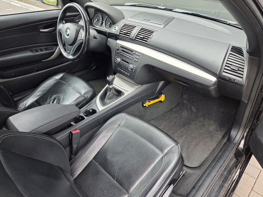 BMW 1-serie Cabrio 118i High Executive, 1-Serie, Achterwielaandrijving, Cabriolet, 4 stoelen