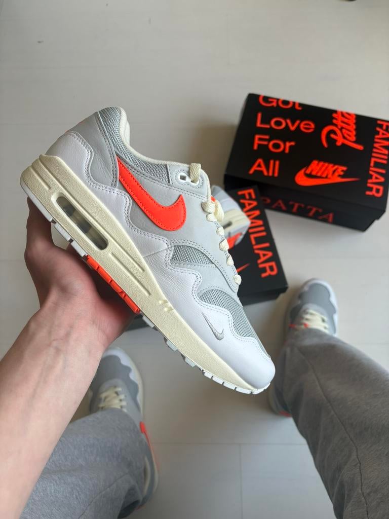 Nike Air Max 1 ‘87 Patta Waves White & Hyper Crimson, Wit, Nieuw, Ophalen of Verzenden, Sneakers of Gympen