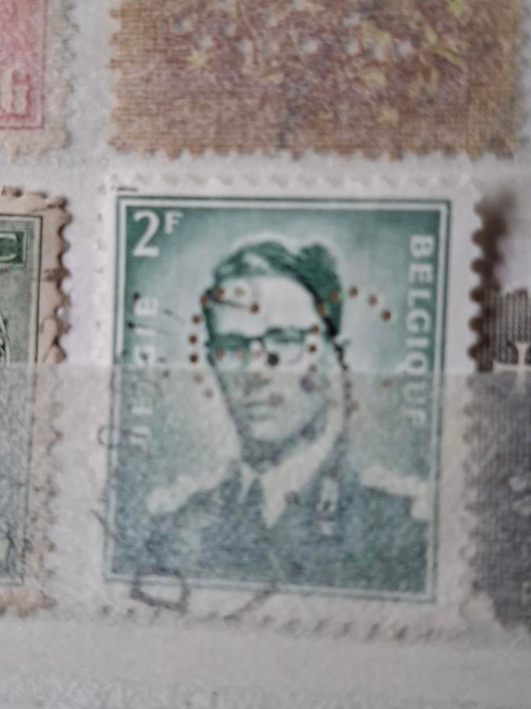 Postzegel boekje met diverse postzegels geperforeerd, Verzenden, Verzamelalbum