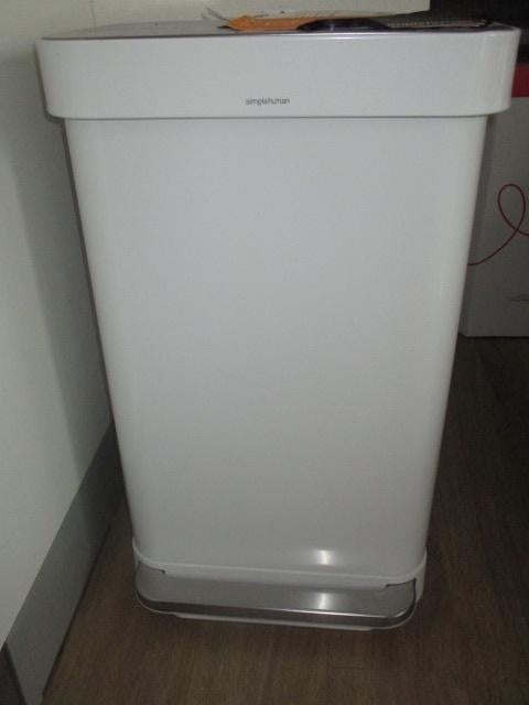 Simple Human pedaalemmer - Wit, Huis en Inrichting, Woonaccessoires | Prullenbakken, Ophalen, Kunststof, Met pedaal, 50 tot 75 cm