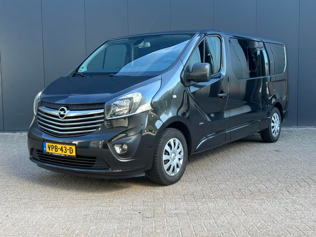 Opel Vivaro 1.6 Dubbel Cabine Navi Cruise Pdc Camera BTW VRI, Auto's, Voorwielaandrijving, Stof, Zwart, 4 cilinders
