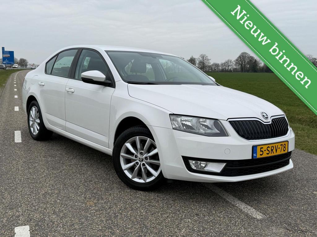 Skoda Octavia 1.2 TSI Aut Ambition BNS 105pk | Orig NL, Euro 5, Stof, Gebruikt, Zwart