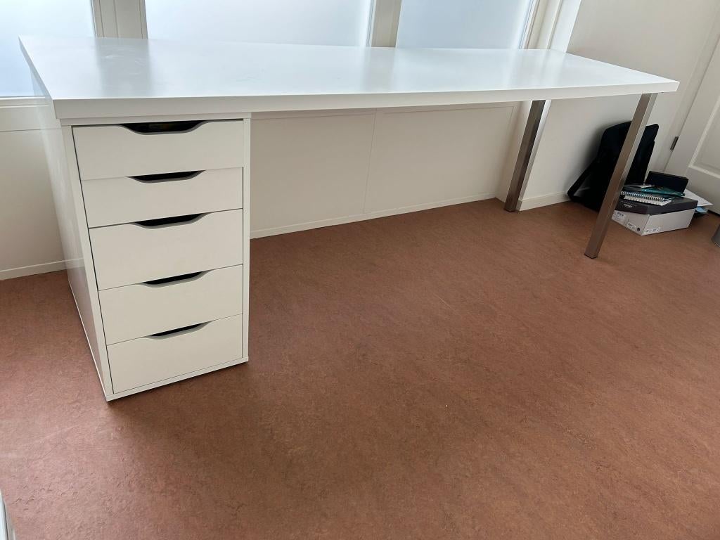 Buro 60 x 200 cm | Incl. ladeblok met 5 lades, Ophalen, Hout, Zo goed als nieuw, IKEA