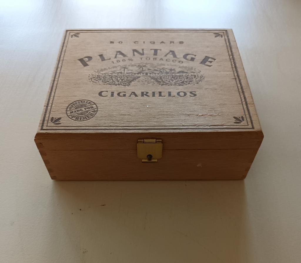 Oud Plantage Cigarillos Sigarenkistje, Verzamelen, Rookartikelen, Aanstekers en Luciferdoosjes, Ophalen of Verzenden, Gebruikt