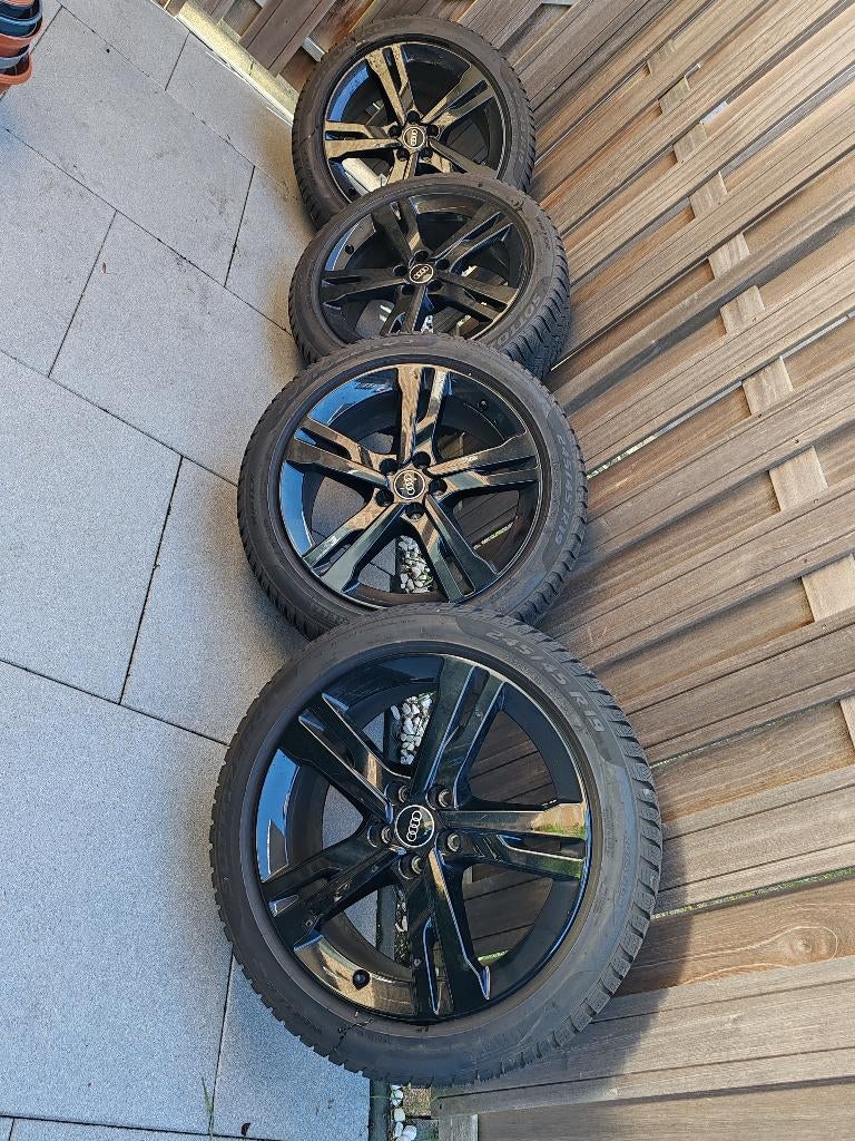 Audi 19 inch plus winterbanden, Banden en Velgen, Winterbanden, Personenwagen, Ophalen