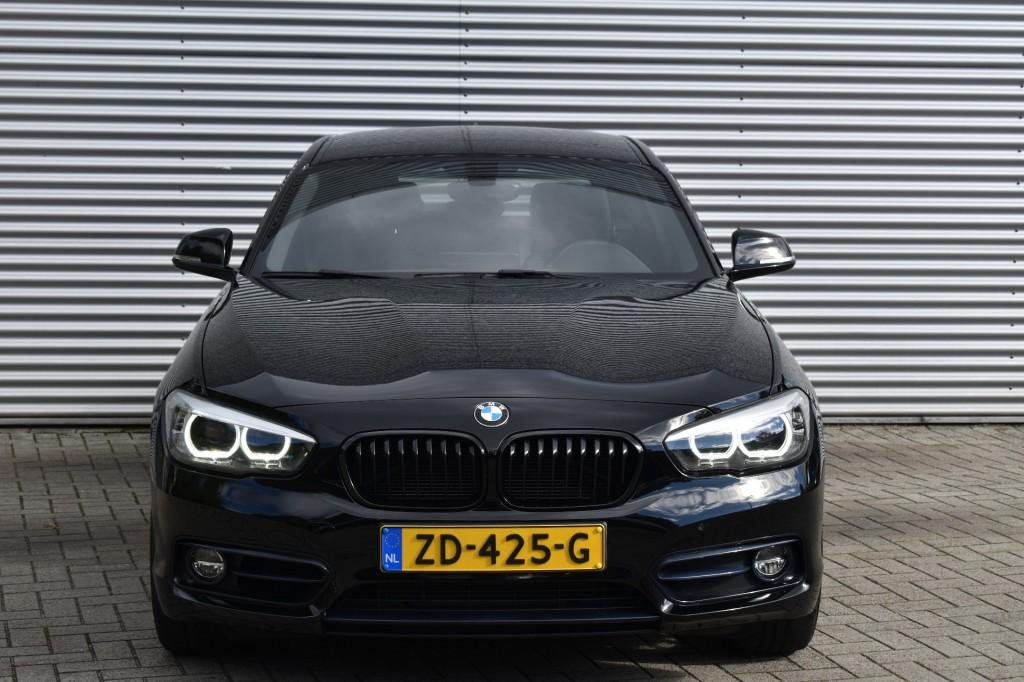 Bmw 1-SERIE 116I SPORT LINE EDITION / NL AUTO / NAVI / PDC /, 1-Serie, Achterwielaandrijving, Electronic Stability Program (ESP)