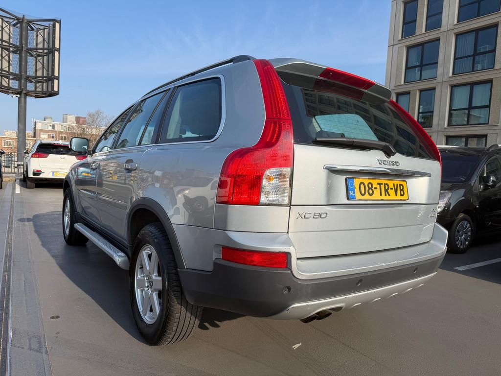 Volvo XC90 3.2 Kinetic AUTOMAAT AIRCO LEER PDC LMV Trekhaak, Auto's, Volvo, 238 pk, Gebruikt, Zwart, Traction-control