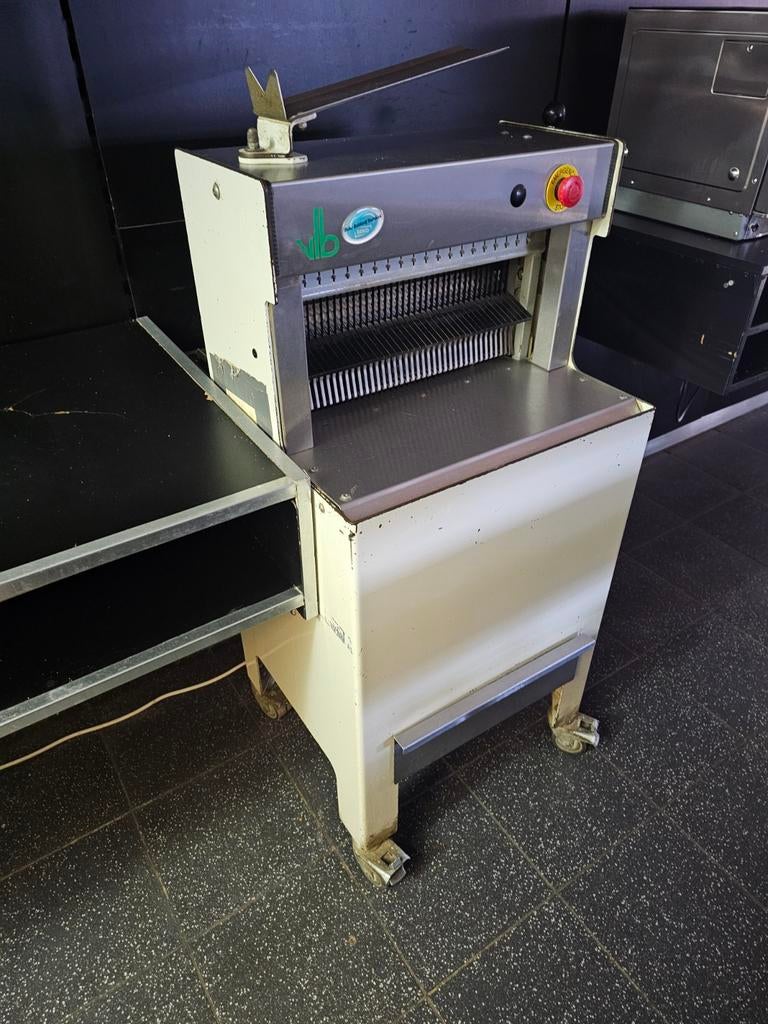 Broodsnijmachine, Ophalen, Koelen en Vriezen