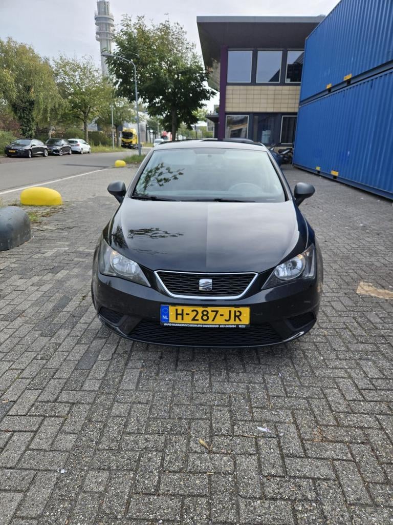 Seat Ibiza 1.4 63KW 5DRS 2012 Zwart, Auto's, Voorwielaandrijving, Stof, 40 €/maand, Mistlampen