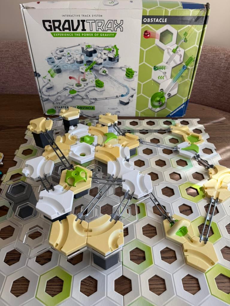 Gravitrax starter-set obstacle met 7 uitbreidings sets, Ophalen of Verzenden, Zo goed als nieuw, Bouwen