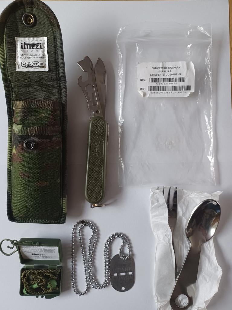 Spaans zakmes set, Verzamelen, Militaria | Algemeen, Mes of Dolk, Verzenden