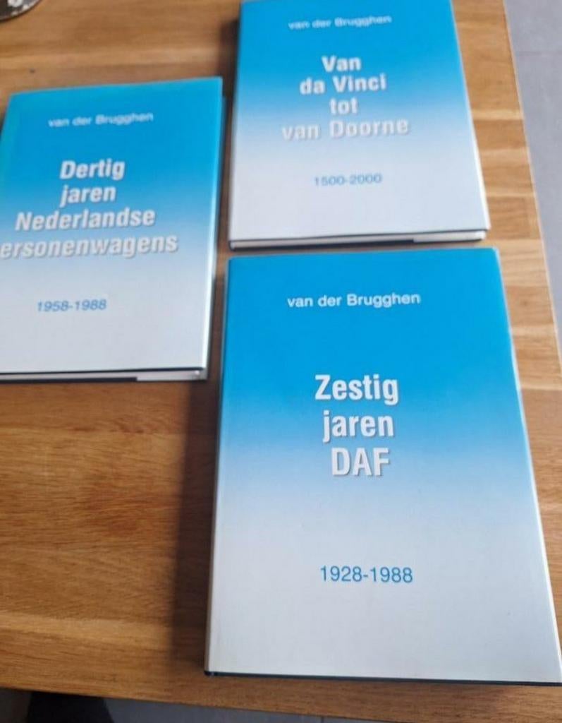 Out of print hardcover 3x Nederlands Daf boek vd Brugghen, Boeken, Auto's | Boeken, Zo goed als nieuw, Overige merken, Ophalen of Verzenden