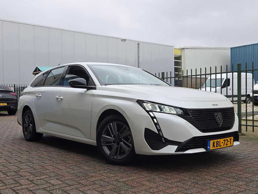 Peugeot 308 SW 1.2 PureTech 130pk Allure 19.000km! BJ2022, 1199 cc, Leder en Stof, Wit, Handgeschakeld