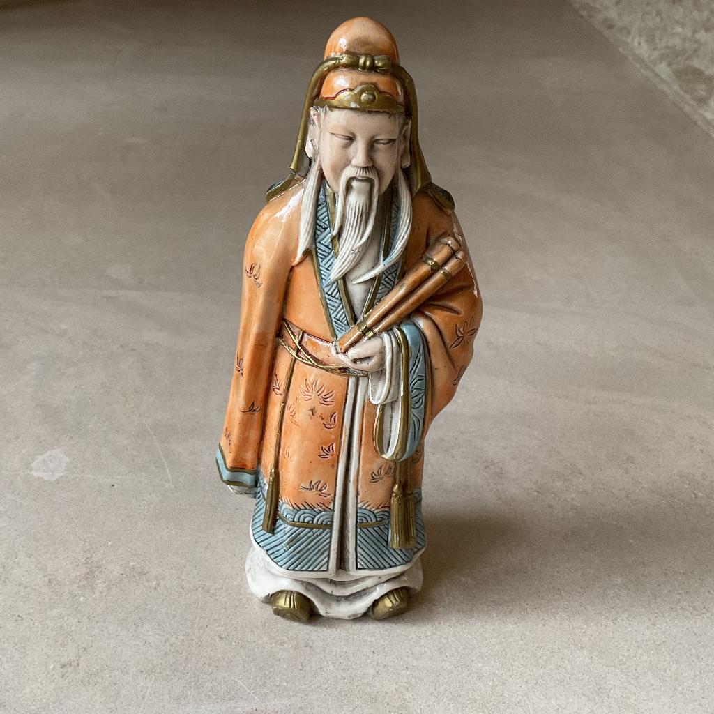 Sculptuur Chinese wijze man met perkament rol in goede staat, Verzenden
