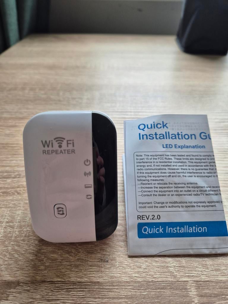 Wifi extender met LAN kabel aansluiting, Computers en Software, WiFi-versterkers, Ophalen of Verzenden, Zo goed als nieuw
