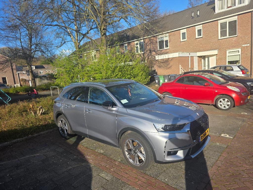 DS 7 Crossback/Hybrid Opera 300pk Aut Zilver metalic bj 2022, Auto's, DS, Automaat, 4 cilinders, 1200 kg, Vierwielaandrijving