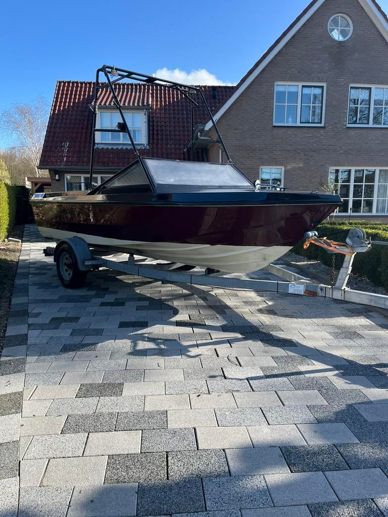 Browing malibu speedboot 140pk mercruiser inboard trailer, Binnenboordmotor, 120 tot 200 pk, Ophalen of Verzenden, 3 tot 6 meter