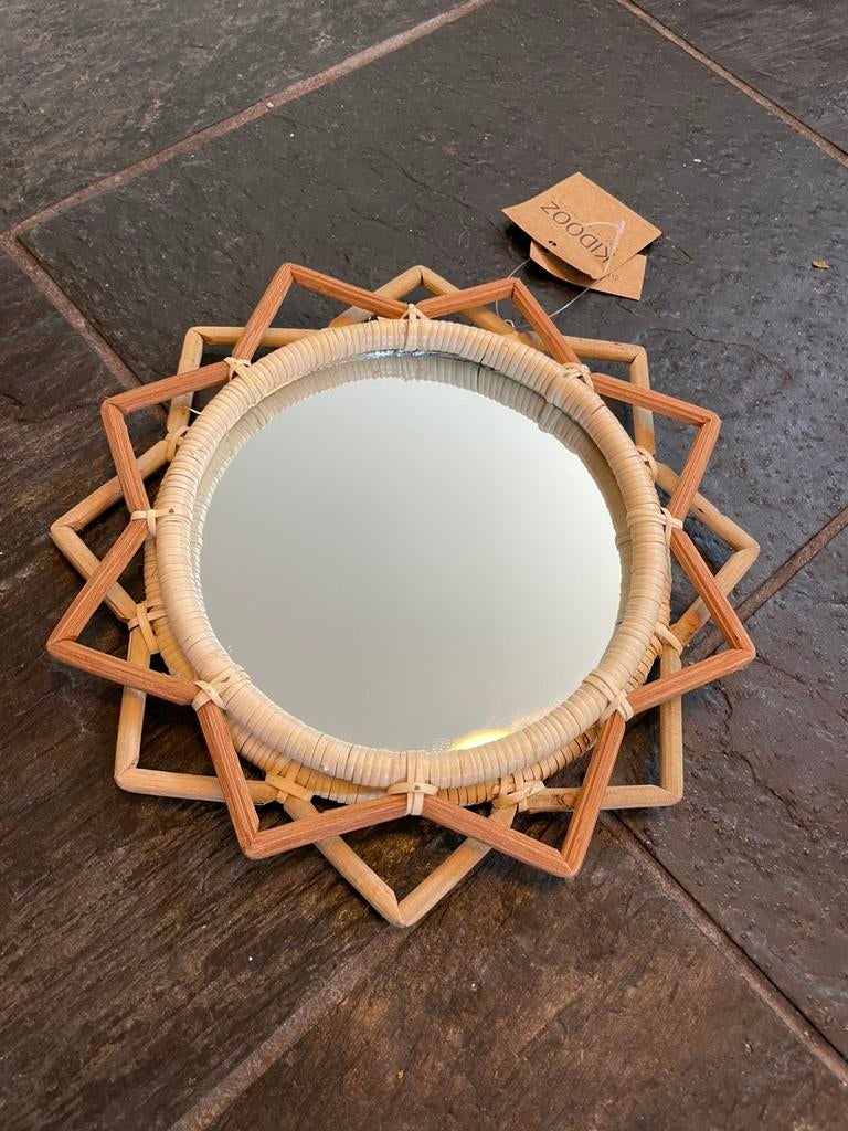 Kidooz spiegel zon rotan muur wand, Huis en Inrichting, Woonaccessoires | Spiegels, Minder dan 50 cm, Rond, Nieuw, Ophalen of Verzenden