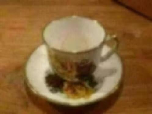 Kop en schotel rozen aynsley, Huis en Inrichting, Keuken | Servies, Zo goed als nieuw, Kop(pen) en/of Schotel(s), Overige stijlen